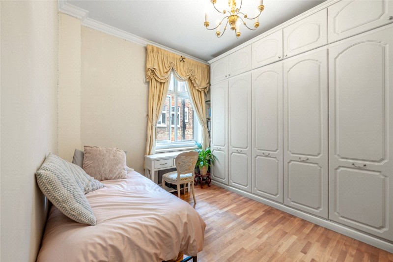 Aberdeen Court, Maida Vale, London, W9