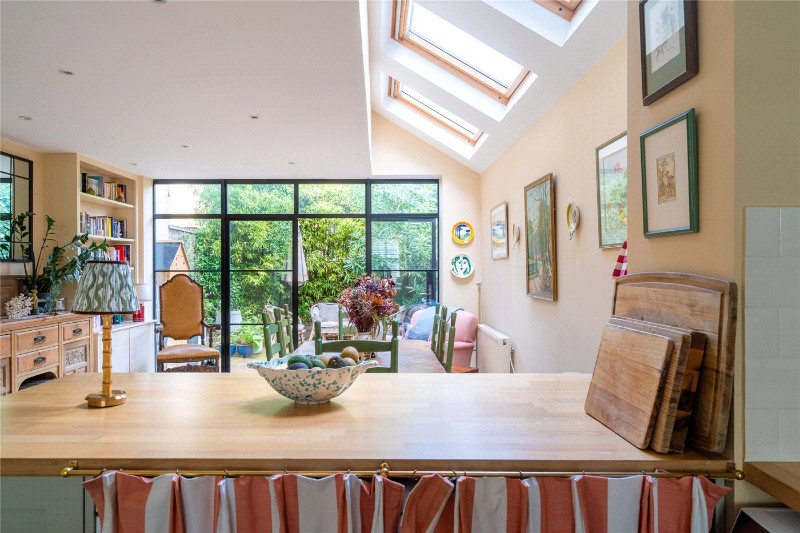 Mauleverer Road, London, SW2