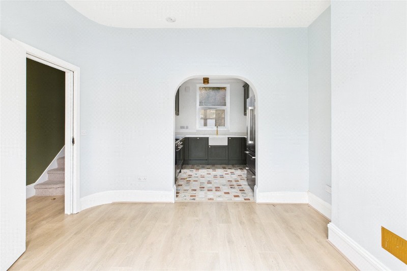 Elm Park, London, SW2