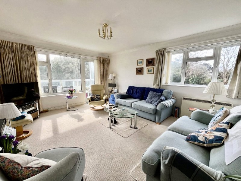 West Cliff Road, Bournemouth, BH4