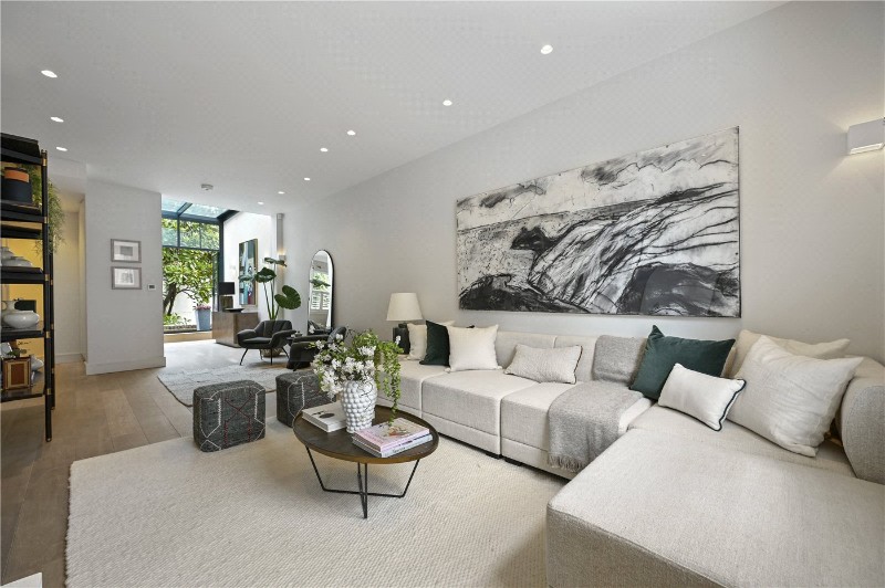 Kensington Place, Kensington, London, W8