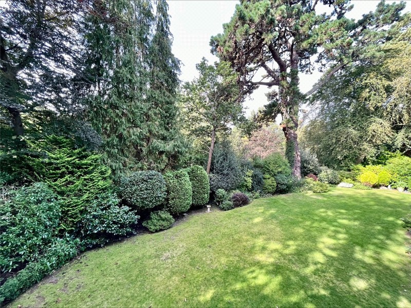 Branksome Wood Road, Bournemouth, BH4