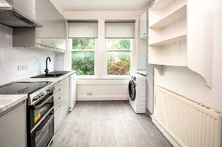 London Road, Bath, Somerset, BA1