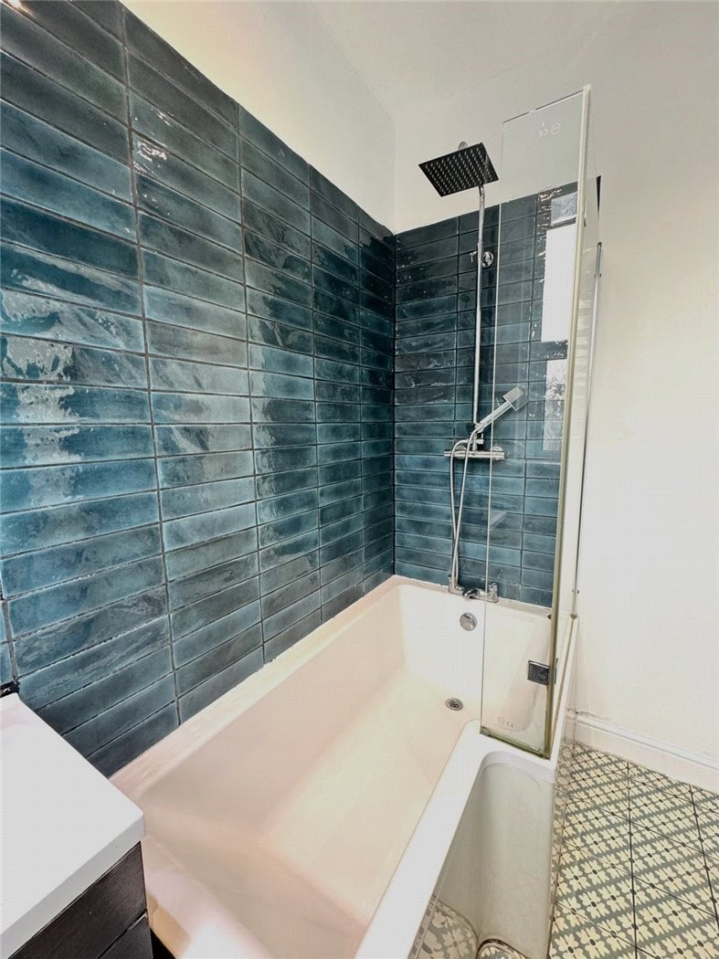 Southview Drive, Westcliff-on-Sea, Essex, SS0