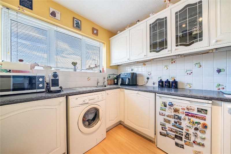 Aintree Close, Newbury, Berkshire, RG14