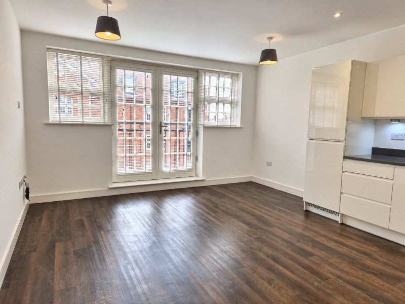 Collison Avenue, Barnet, EN5
