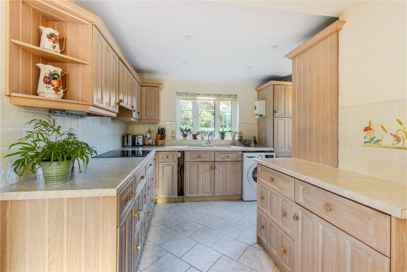 Harvest Close, Winchester, Hampshire, SO22