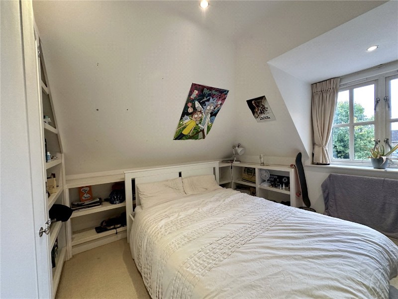 School Lane, Lower Bourne, Farnham, Surrey, GU10