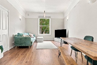 Cazenove Road, London, N16