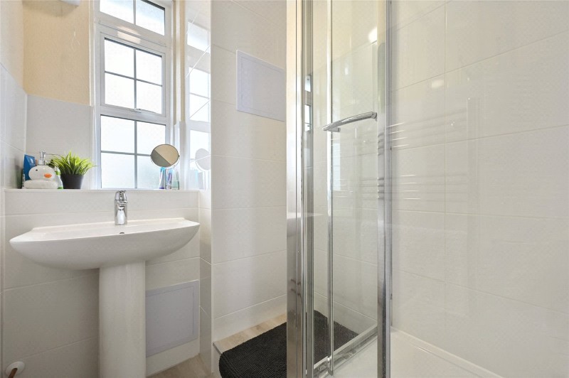 Linden Court, Frithville Gardens, London, W12