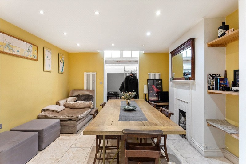 Newark Street, London, E1