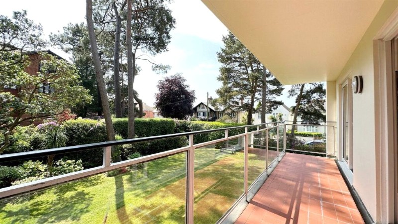 Ravine Road, Canford Cliffs, Poole, Dorset, BH13