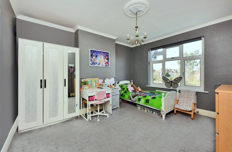 Colborne Way, Worcester Park, KT4