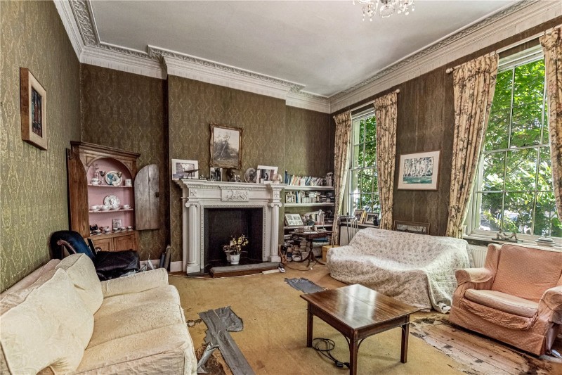Holland Park Avenue, London, W11