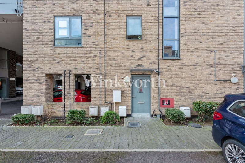 Lily Way, London, N13