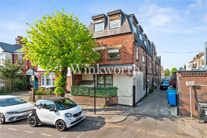 Spencer Avenue, London, N13