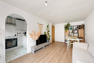 Riverside Close, London, E5