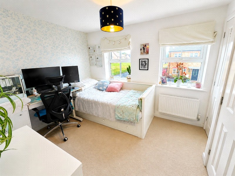 Newton Abbot Way, Bourne, PE10