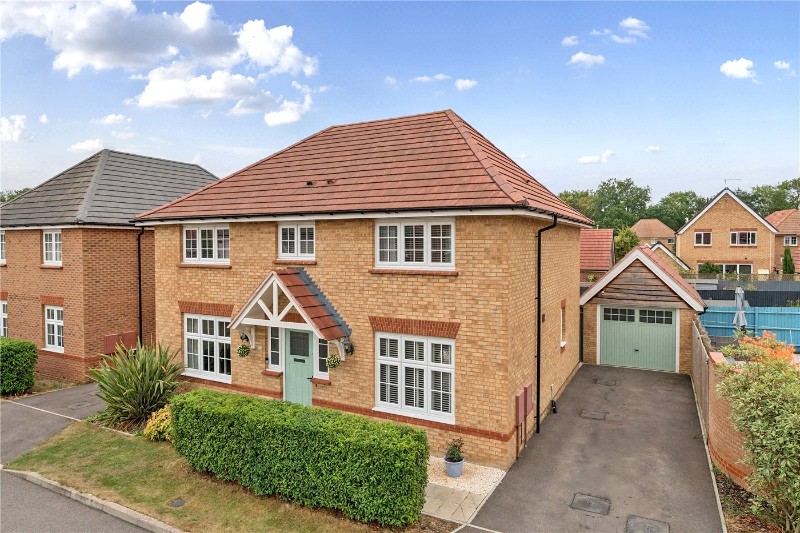 Austen Grove, Arborfield Green, Reading, Berkshire, RG2