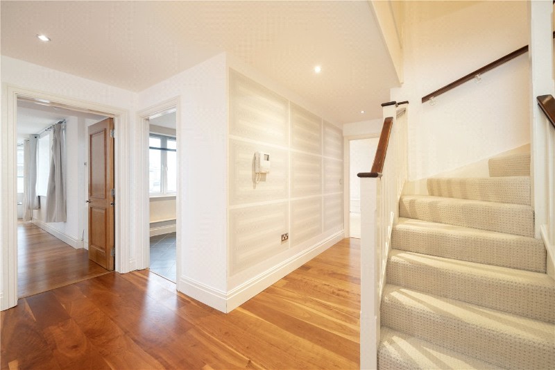 Birchgrove House, Strand Drive, Kew, TW9