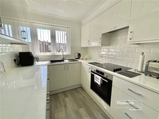 Barton Court Avenue, Barton on Sea, New Milton, Hampshire, BH25