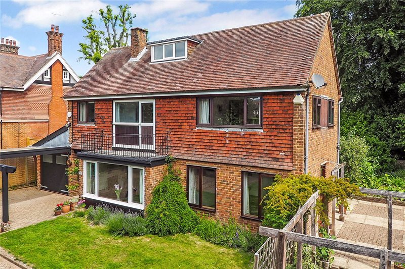 The Avenue, Petersfield, Hampshire, GU31