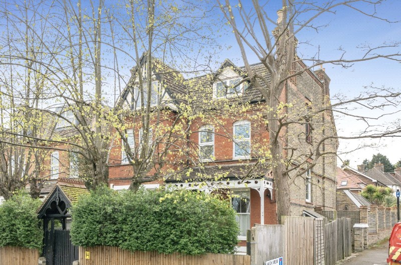 Auckland Road, London, SE19