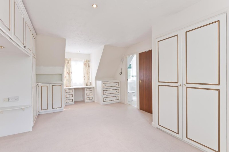 Ashcroft Park, Cobham, Surrey, KT11