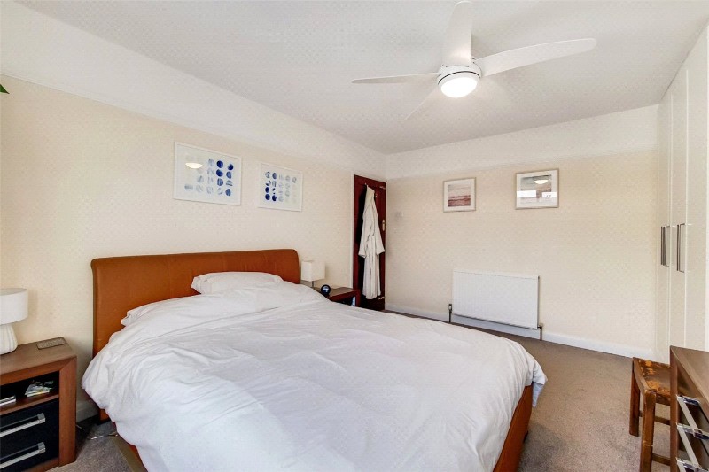 Godfrey Avenue, Twickenham, TW2