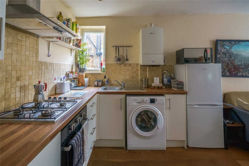Gleneagle Road, London, SW16