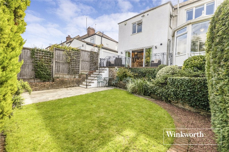 County Gate, New Barnet, EN5