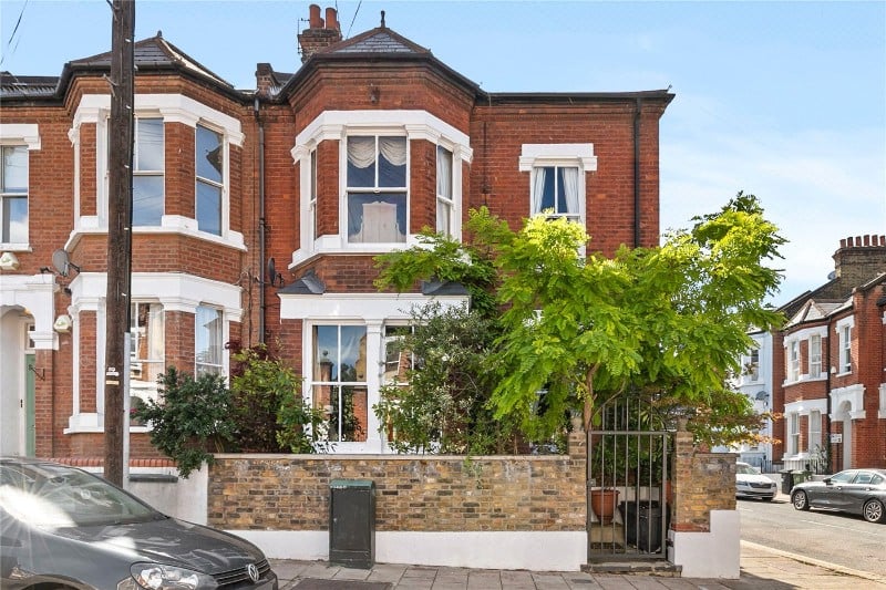 Brayburne Avenue, London, SW4