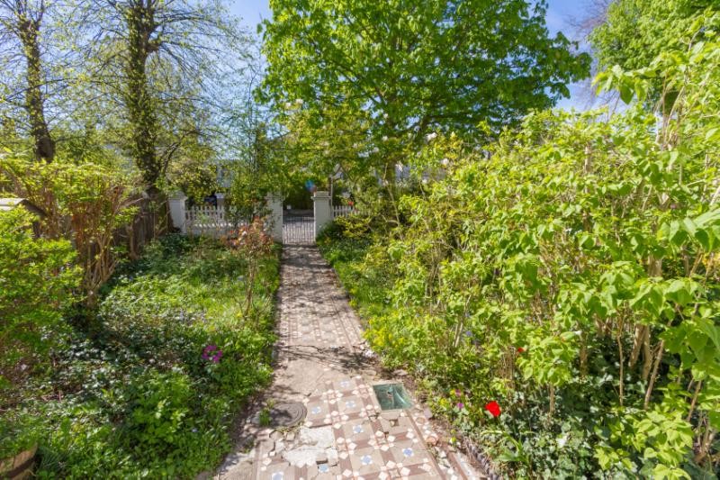 Lonsdale Road, Barnes, London, SW13