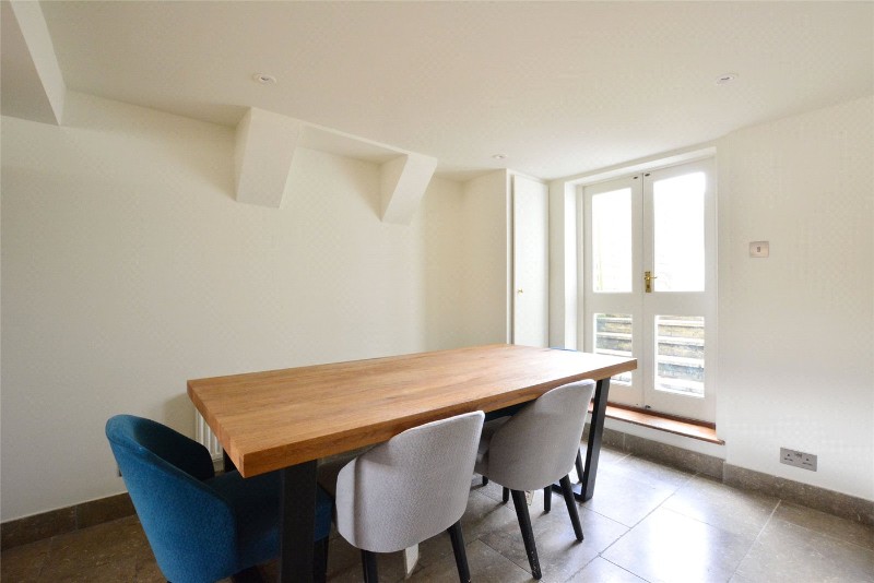 Lizban Street, London, SE3