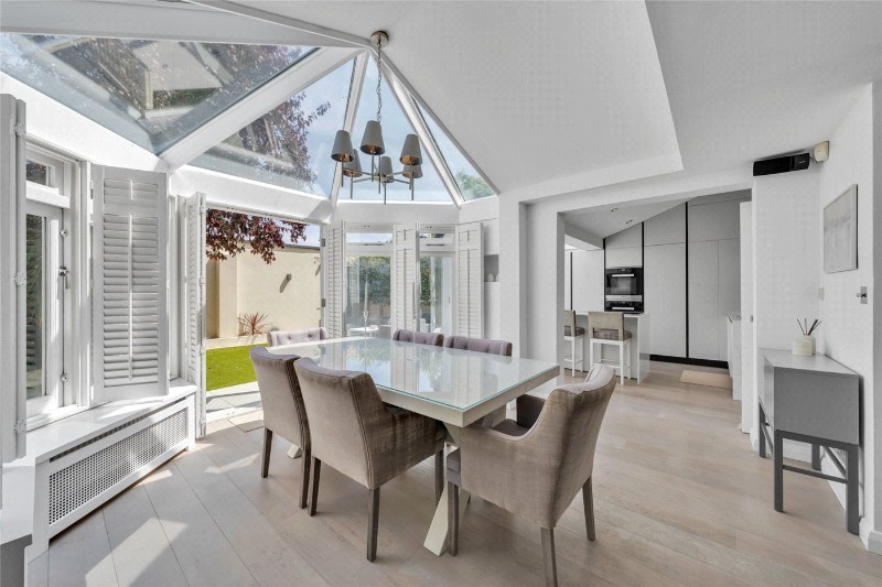 Blomfield Road, London, W9
