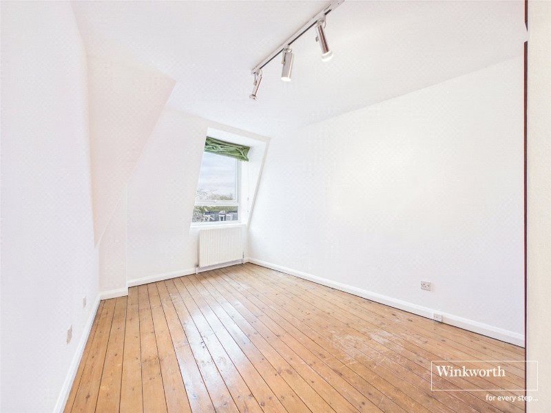 Westchester Drive, Hendon, NW4