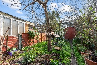 Chesterfield Gardens, London, N4