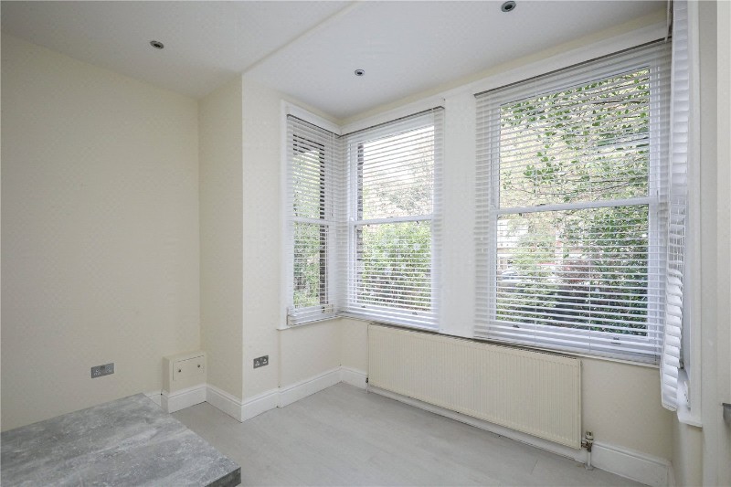 Grange Park, London, W5