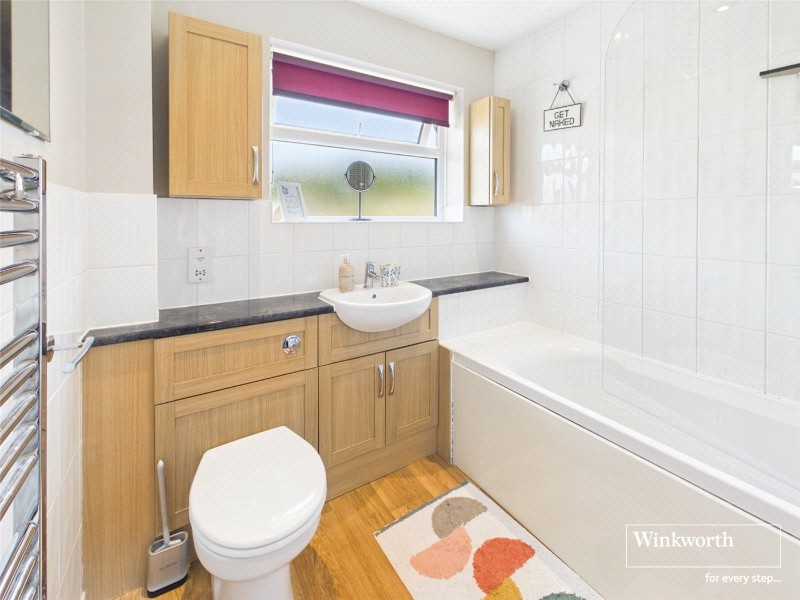 Dalby Crescent, Newbury, Berkshire, RG14