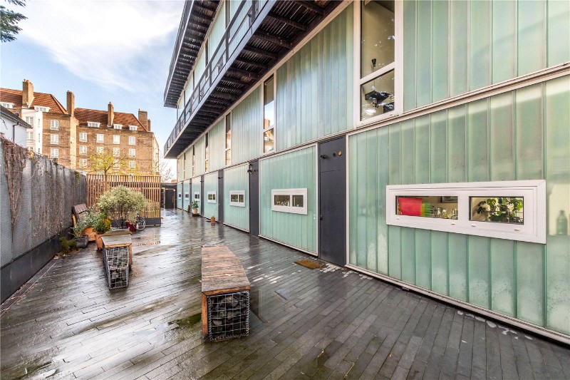 Dog Kennel Hill, East Dulwich, London, SE22