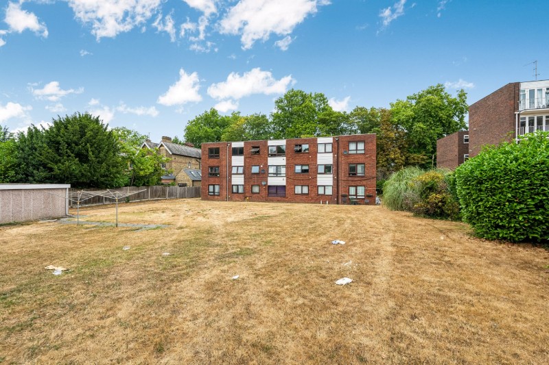 Foxgrove Road, Beckenham, BR3