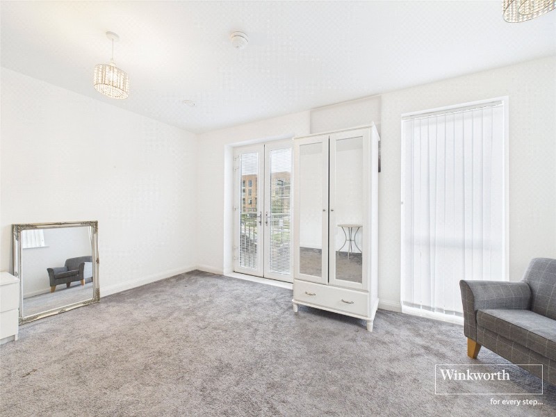 Edgecumbe Avenue, Colindale, NW9