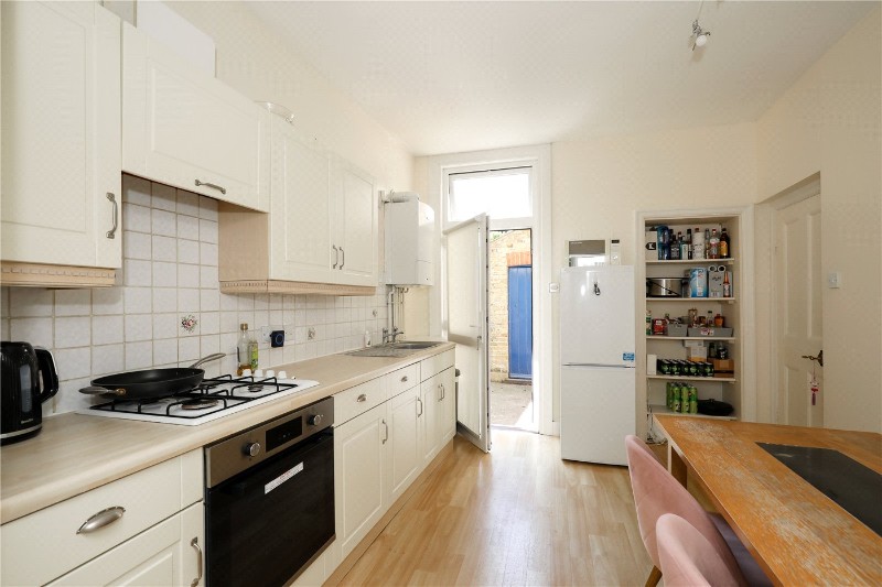 Julian Avenue, London, W3