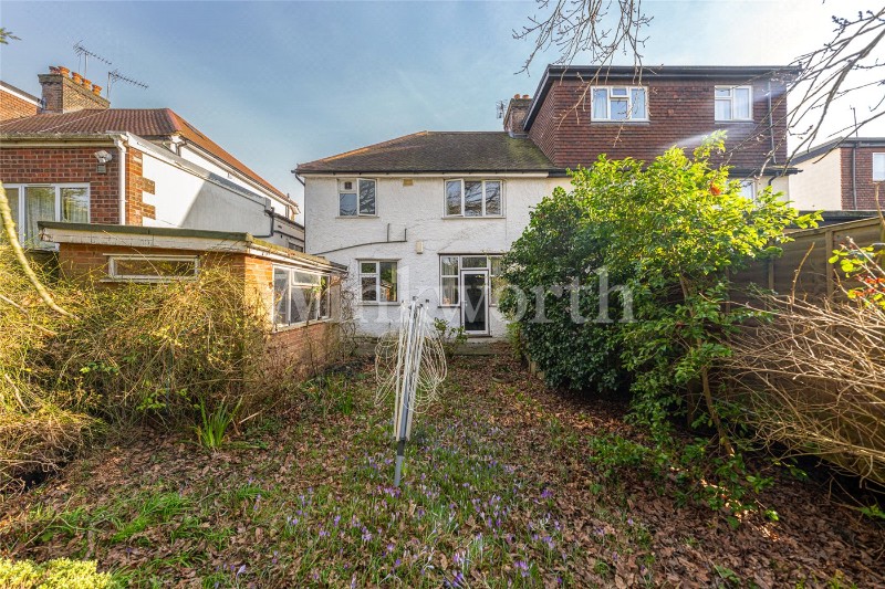 Basing Hill, London, NW11