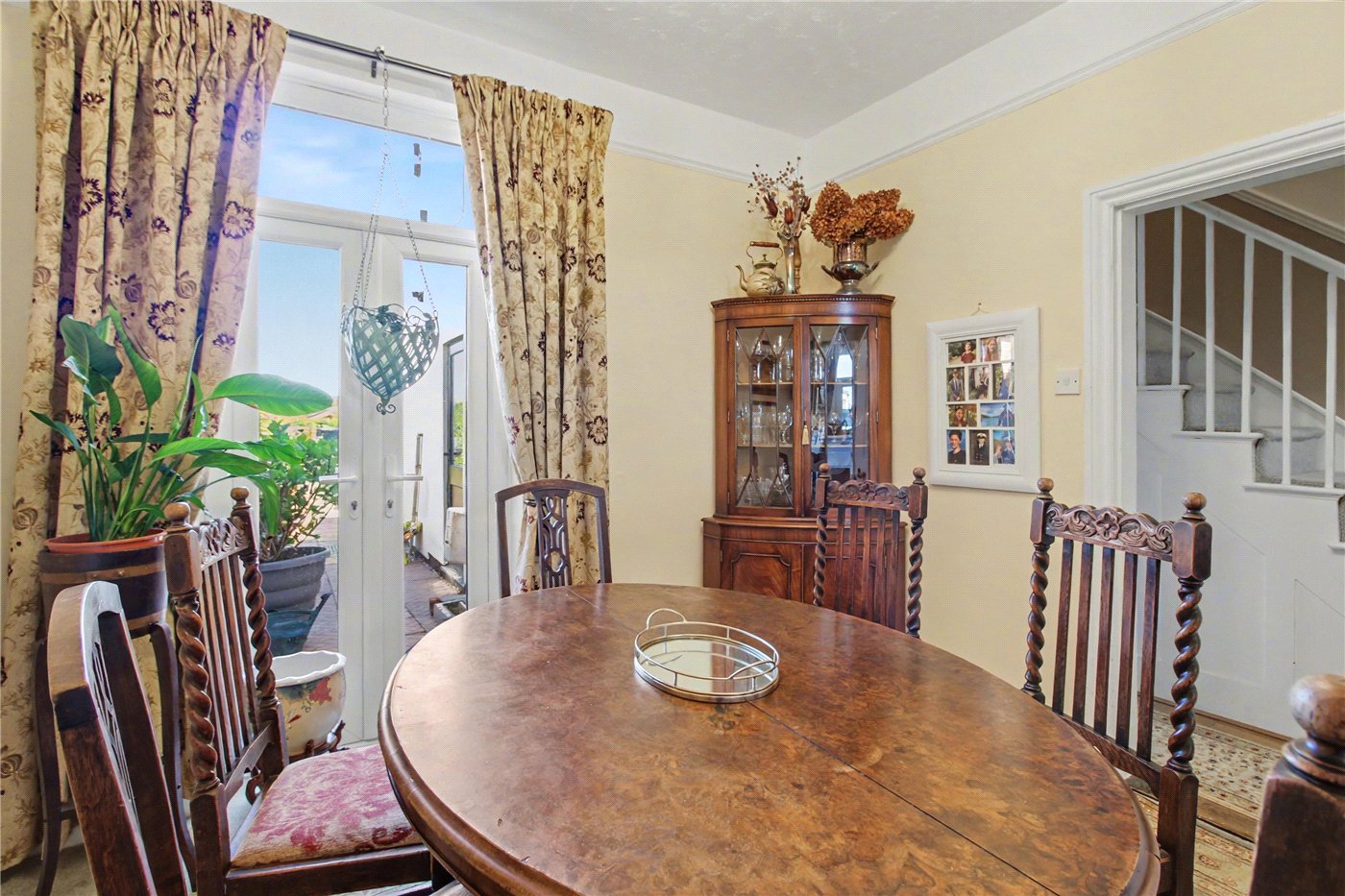 Dinig Room