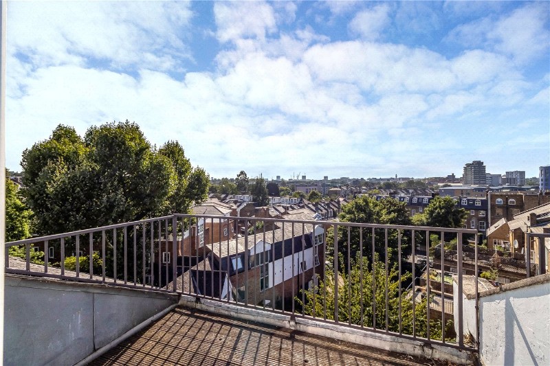 Highbury Hill, London, N5