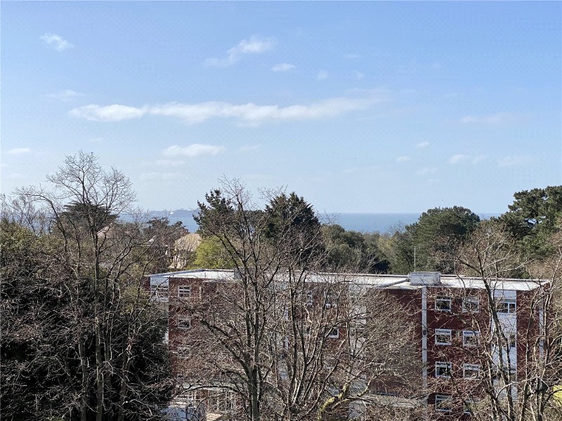 West Cliff Road, Bournemouth, BH4