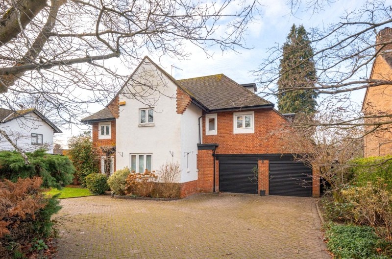 Almond Avenue, Leamington Spa, Warwickshire, CV32