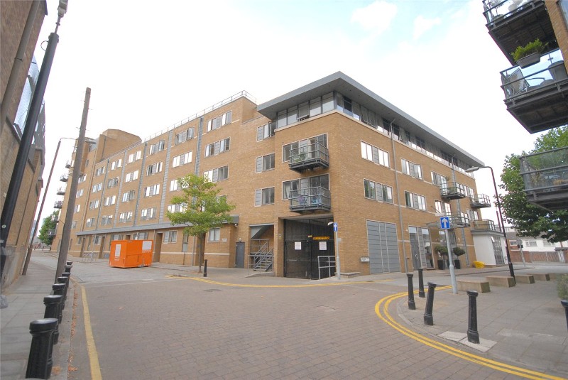 Merchants Row, London, SE10