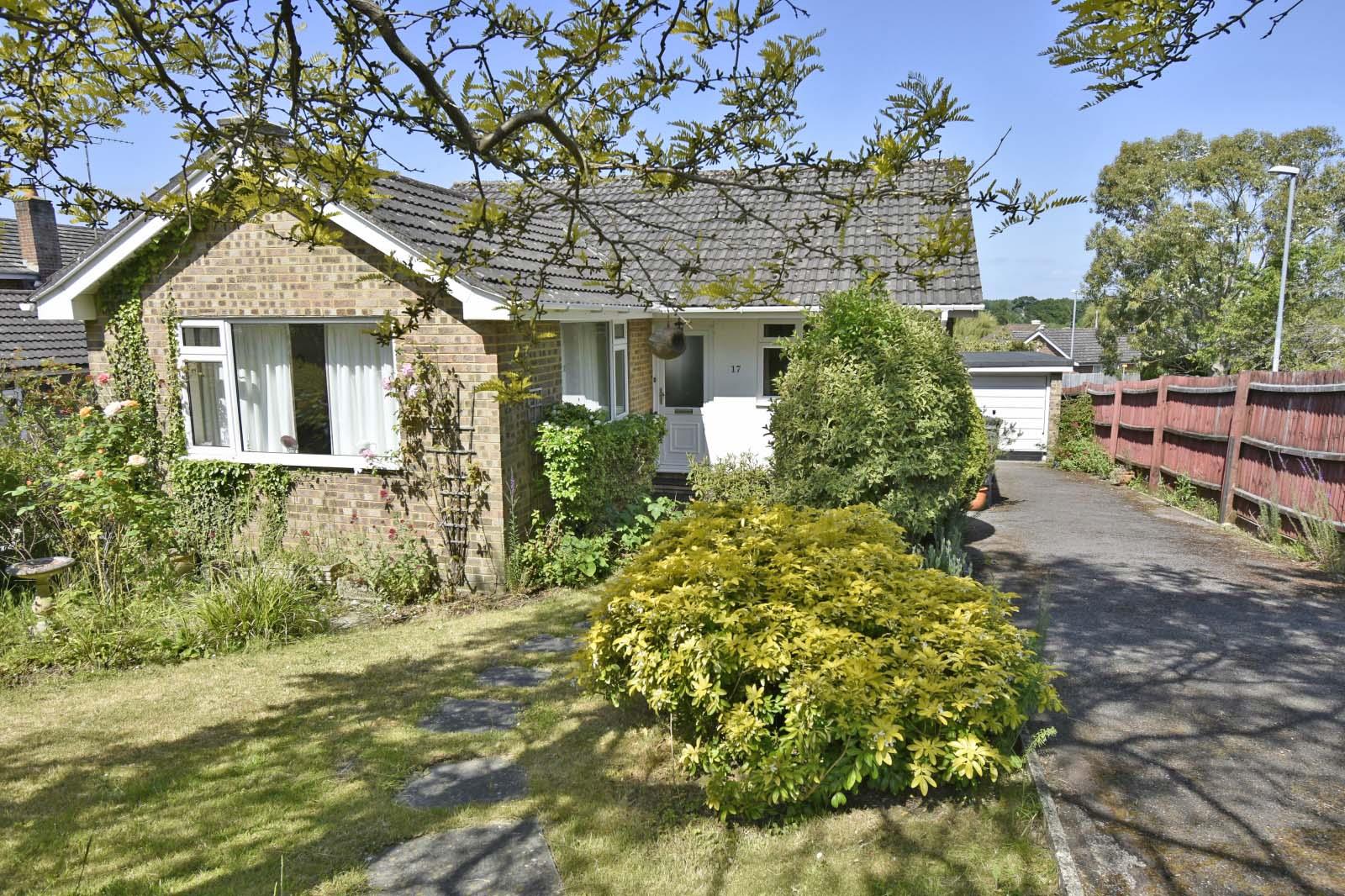 Glendale Close, Wimborne, Dorset, BH21 2 bedroom bungalow